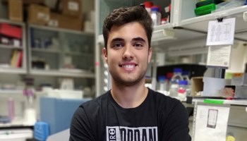 Defensa de tesis doctoral: Estudio del efecto protector del embarazo y del uso de análogos de la somatostatina frente al cáncer de mama