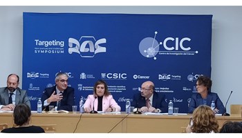 PODCAST "ABRIENDO EL FUTURO PARA FRENAR RAS EN CÁNCER"