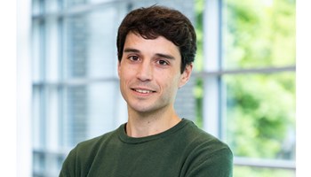 Structure of Centromeric Chromatin and Its Consequences for Genome Stability
